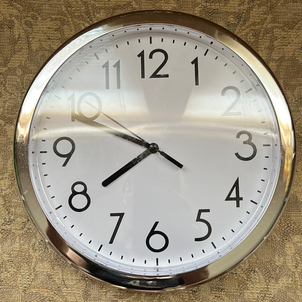 Office/Dorm room clock and desk organizers